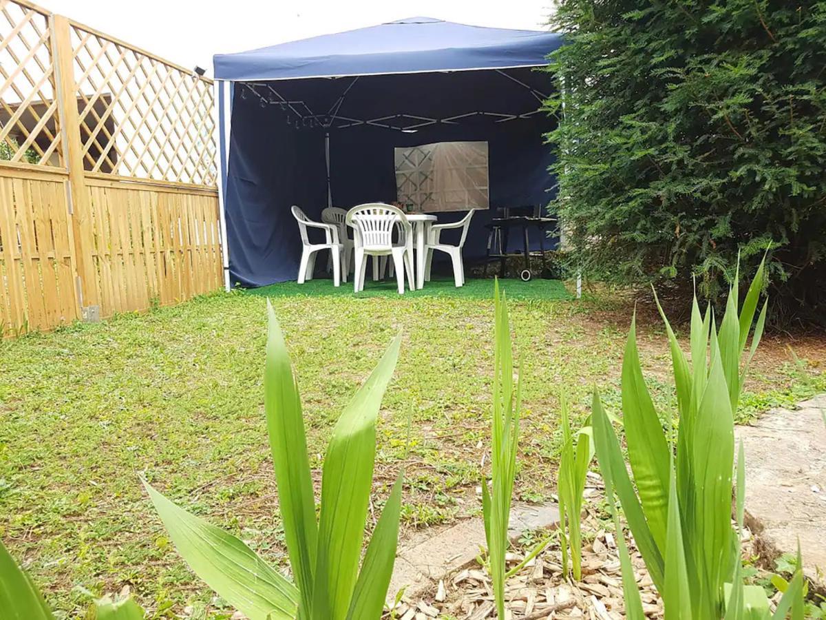 Maison Centre-Ville Calme Avec Jardin Lons-le-Saunier Exterior foto